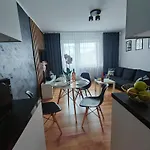 Apartamento & *