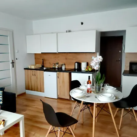 & * Chełmsko Śląskie