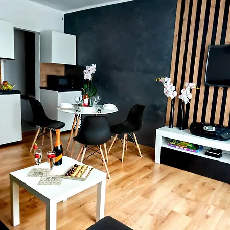 & * Chełmsko Śląskie