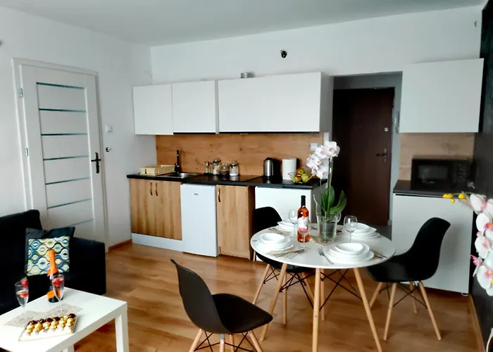 & * Chełmsko Śląskie